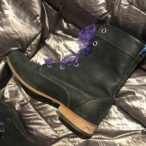 !!Brand New John Fluevog Leather Boots